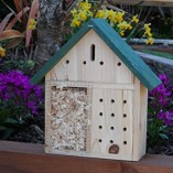 Insect-Hotel-Bug-House-Bee-Hotel-Insect-viewer-for-bees-ladybirds-butterflies-This-insect-house-is-ideal-for-bug-watching-and-a-great-bee-nester-0-2