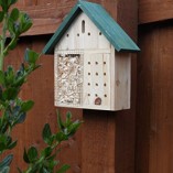 Insect-Hotel-Bug-House-Bee-Hotel-Insect-viewer-for-bees-ladybirds-butterflies-This-insect-house-is-ideal-for-bug-watching-and-a-great-bee-nester-0-7