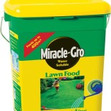 Miracle-Gro-Water-Soluble-Lawn-Food-400-sq-m-2-kg-Tub-0